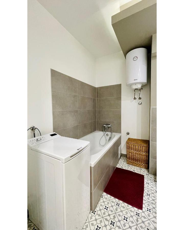 Апартаменты Apartman Jelena Сремска-Митровица Экстерьер фото