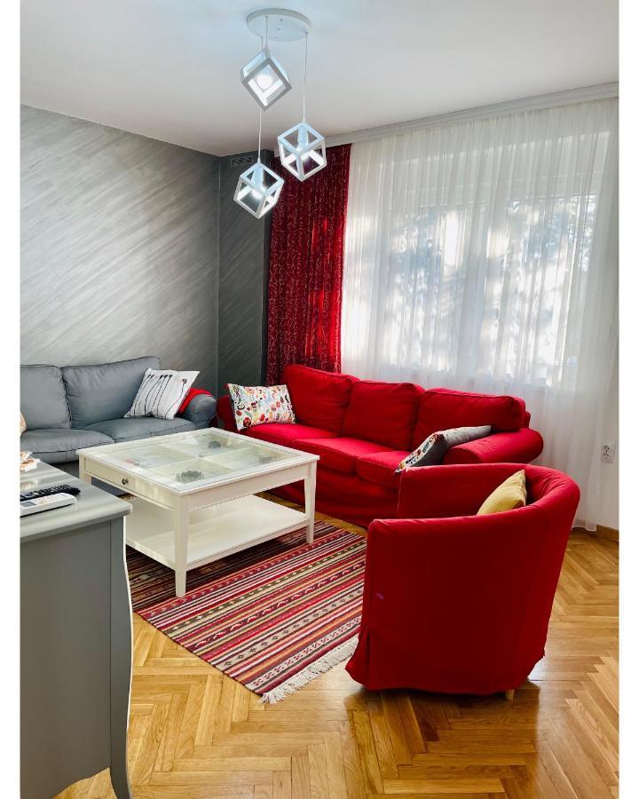 Апартаменты Apartman Jelena Сремска-Митровица Экстерьер фото
